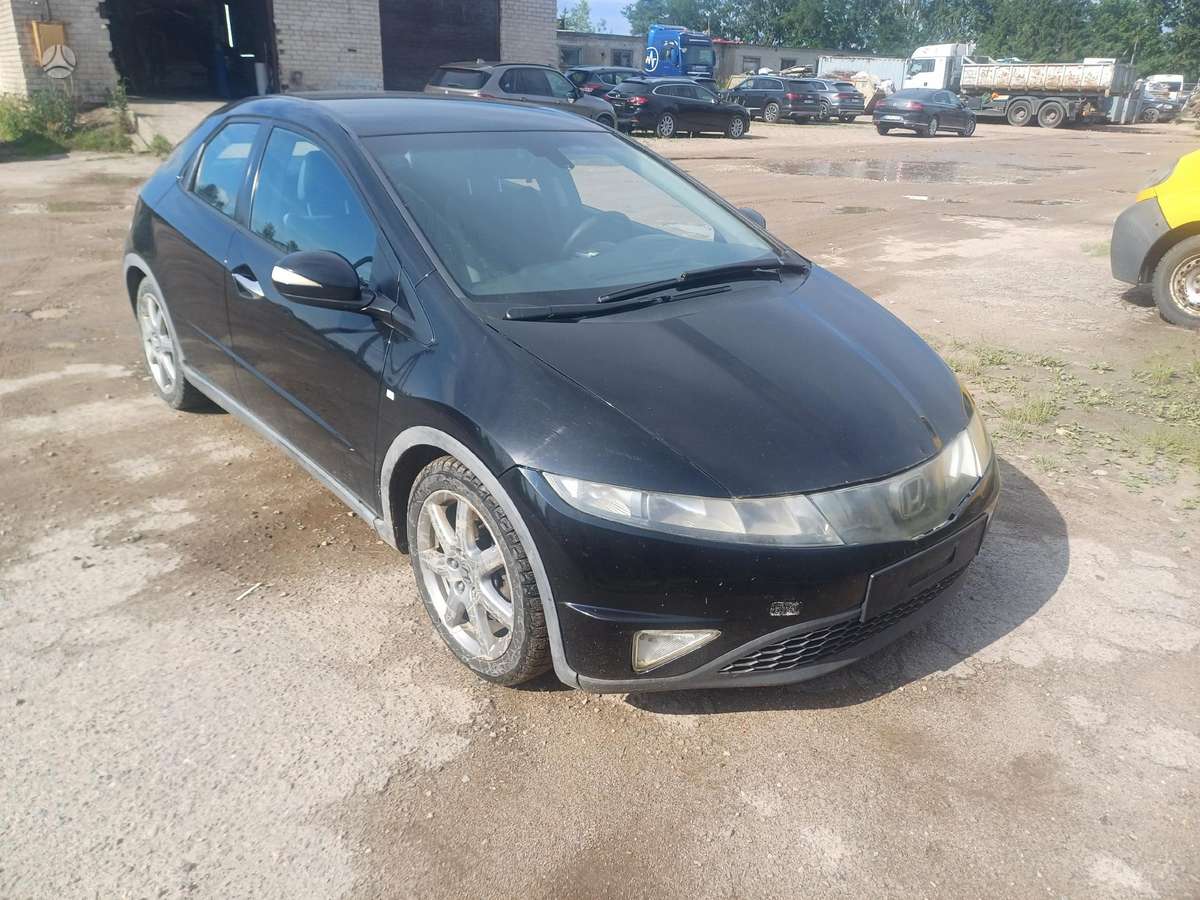 Honda Civic по частям