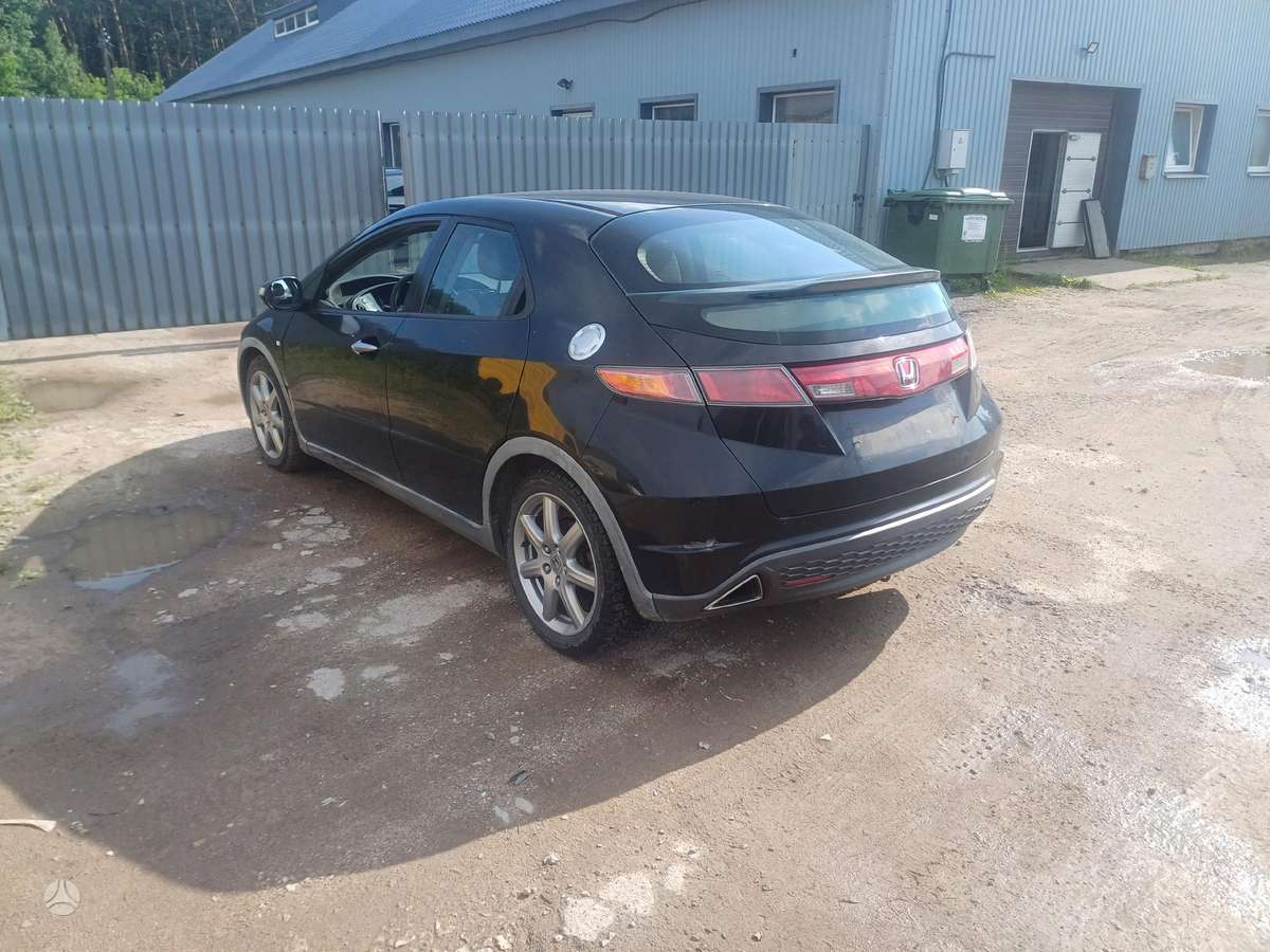 Honda Civic по частям