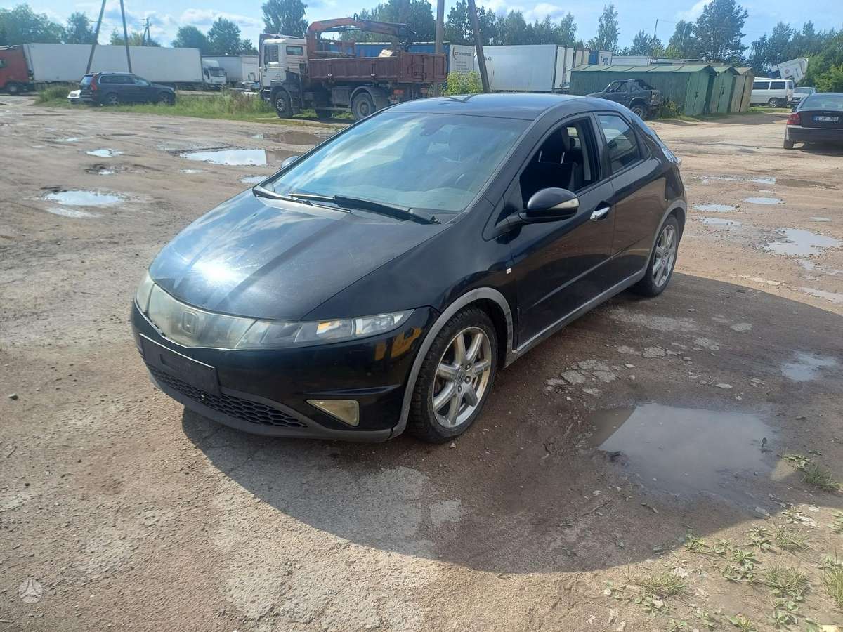 Honda Civic dalimis