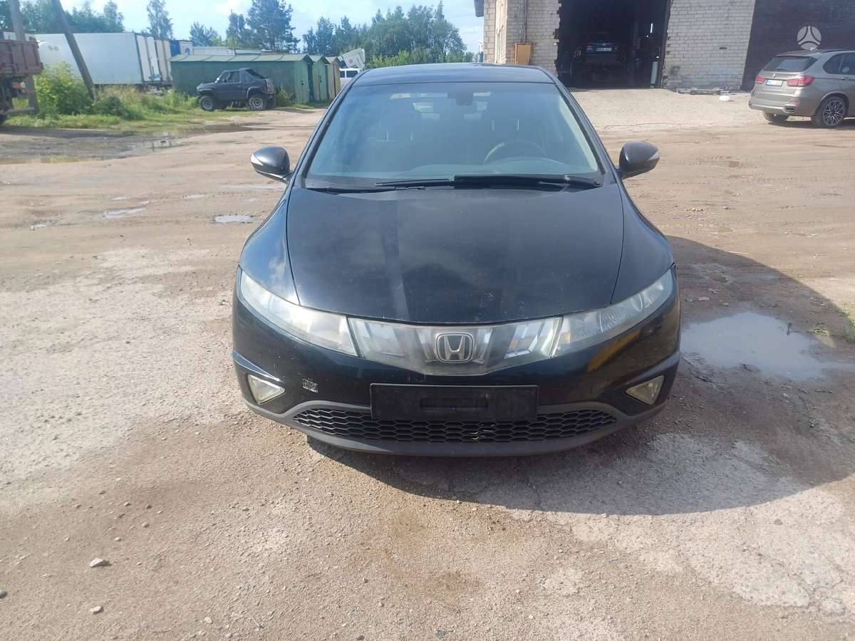 Honda Civic по частям