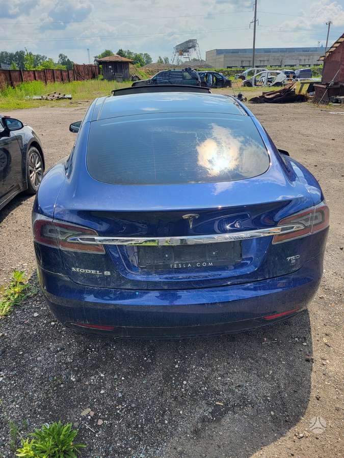 Tesla Model S