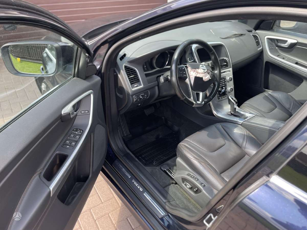 Volvo XC60 - 8