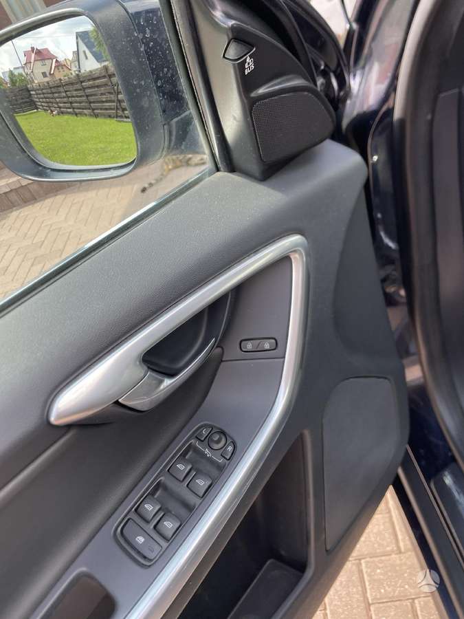 Volvo XC60 - 10