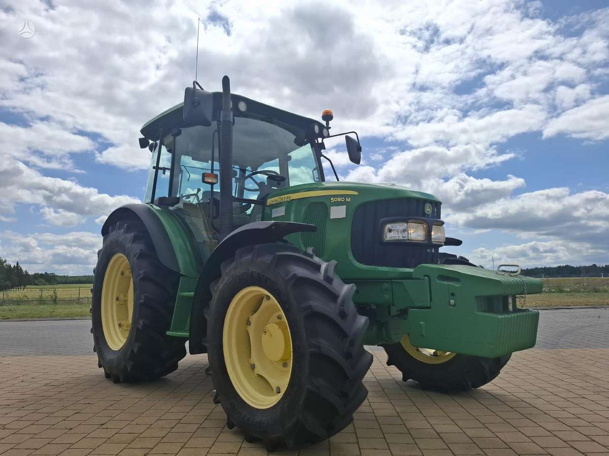 John Deere 5080M, tractors