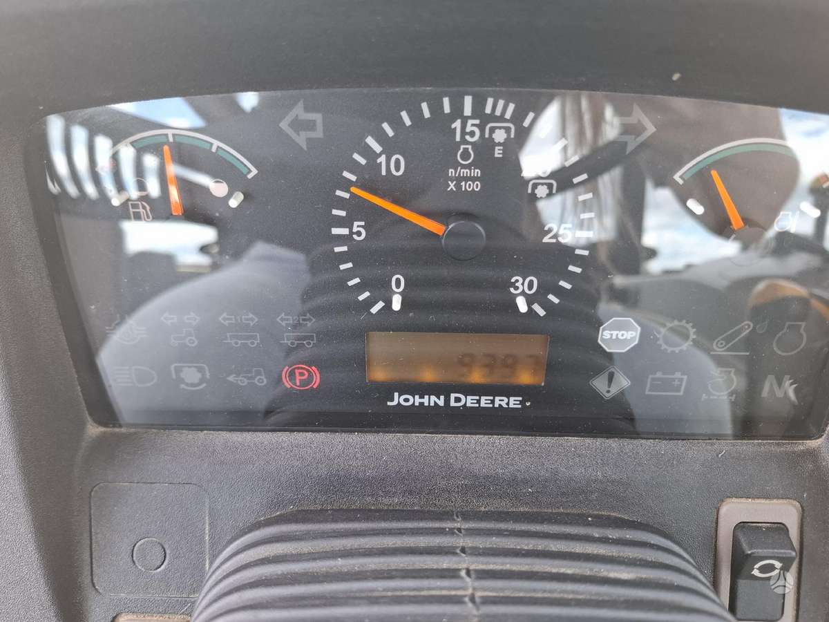 John Deere 5080M, tractors