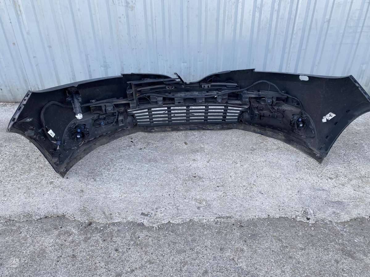Renault Grand Scenic for parts