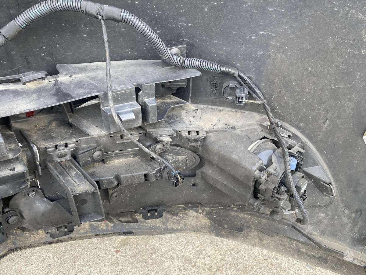 Renault Grand Scenic for parts