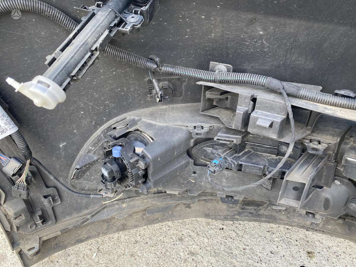 Renault Grand Scenic for parts