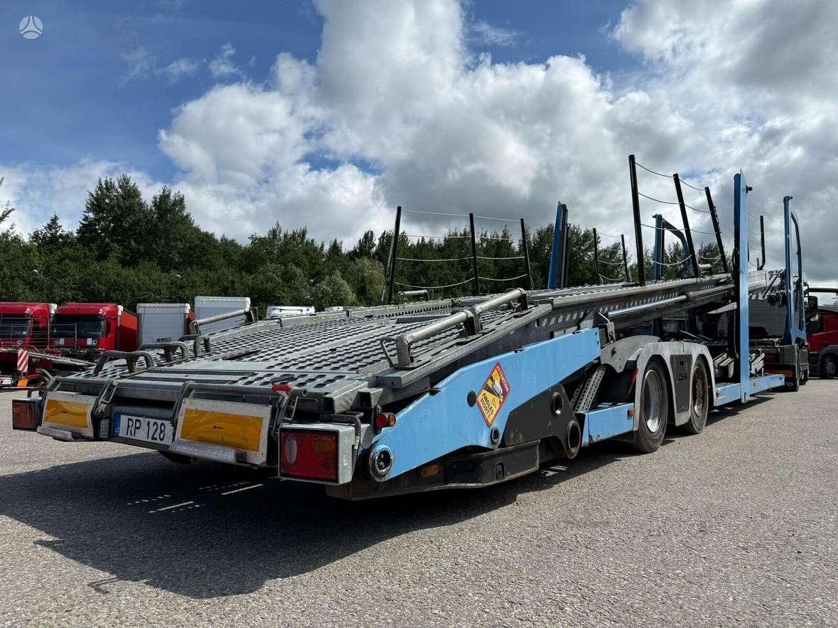 Volvo +LOHR 2011, auto transporters