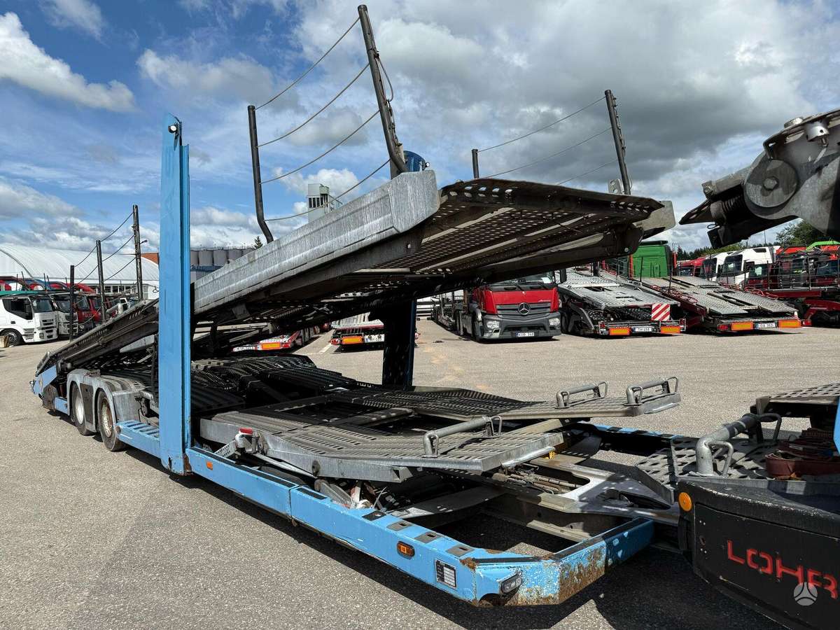 Volvo +LOHR 2011, auto transporters