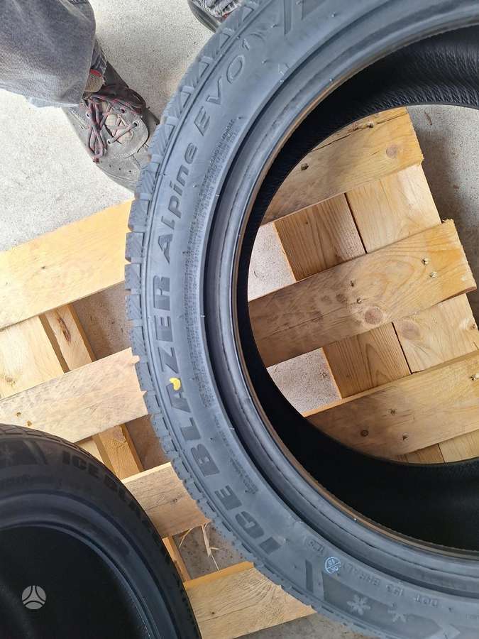 Sailun, winter 235/45 R17