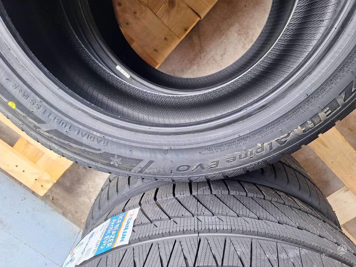 Sailun, winter 235/45 R17