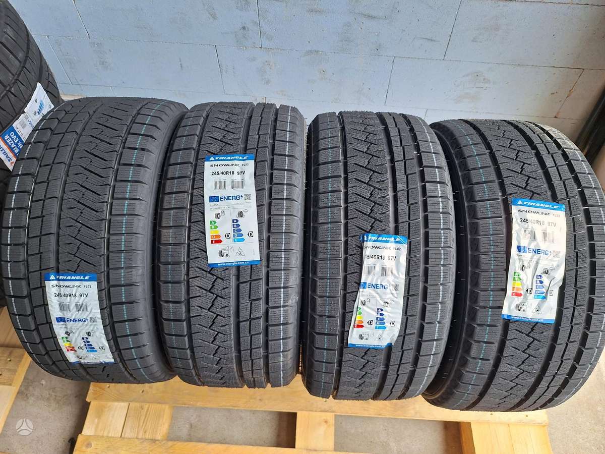 Triangle, universalios 245/40 R18
