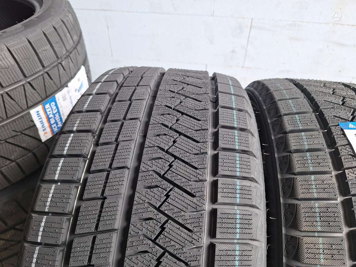 Triangle, universalios 245/40 R18