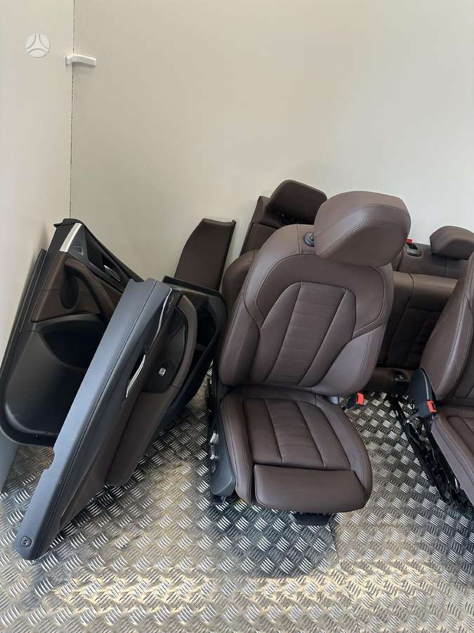 BMW X4 7km ventiliacija