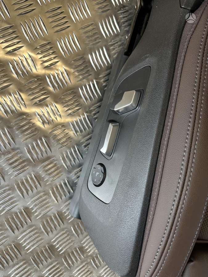 BMW X4 7km ventiliacija