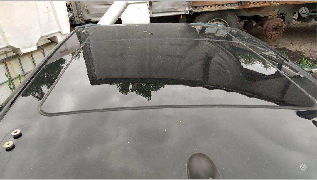 Jeep Cherokee kėbulo dalys