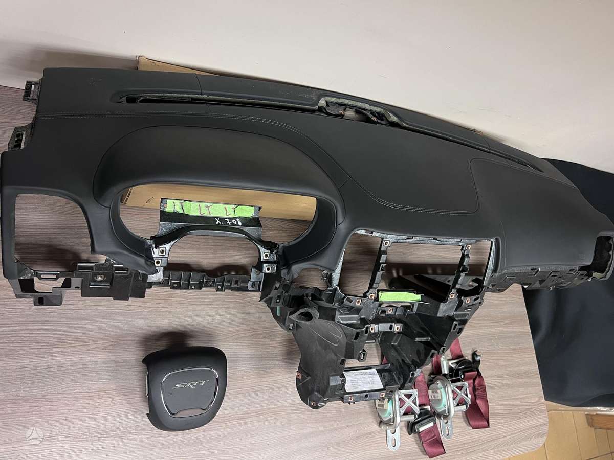 Jeep Cherokee interior parts