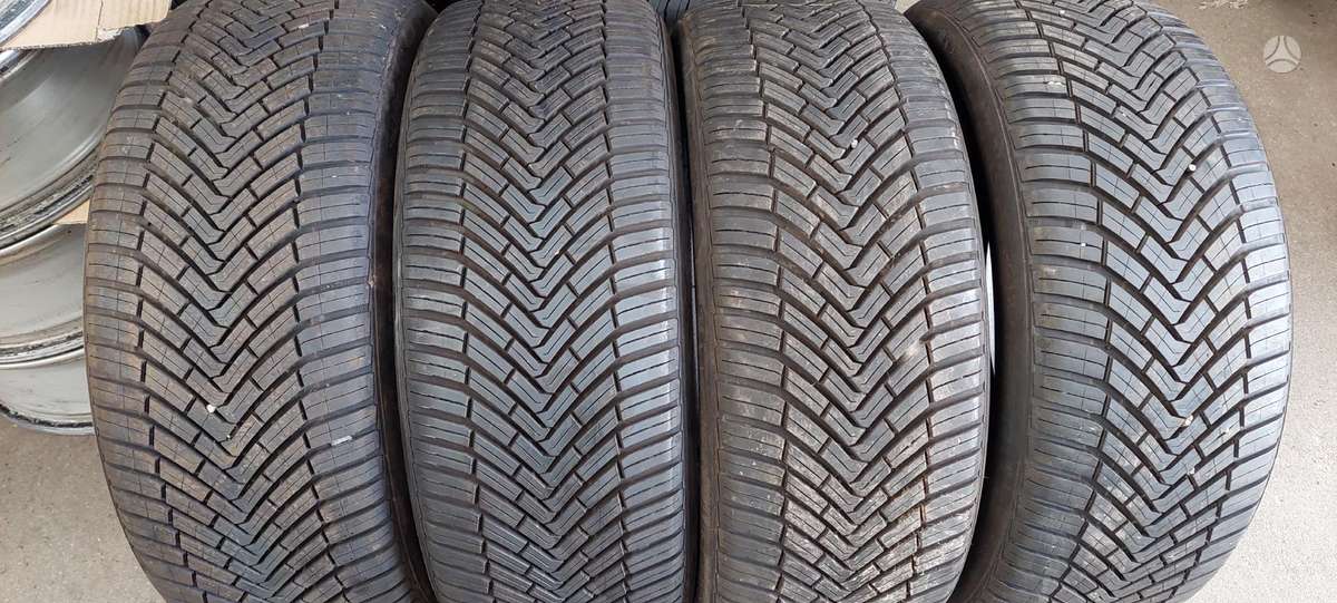 Continental, all-season 225/45 R19