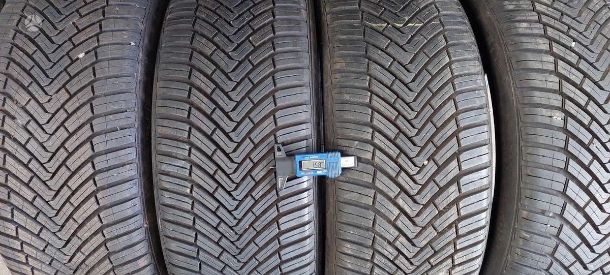Continental, всесезонные 225/45 R19