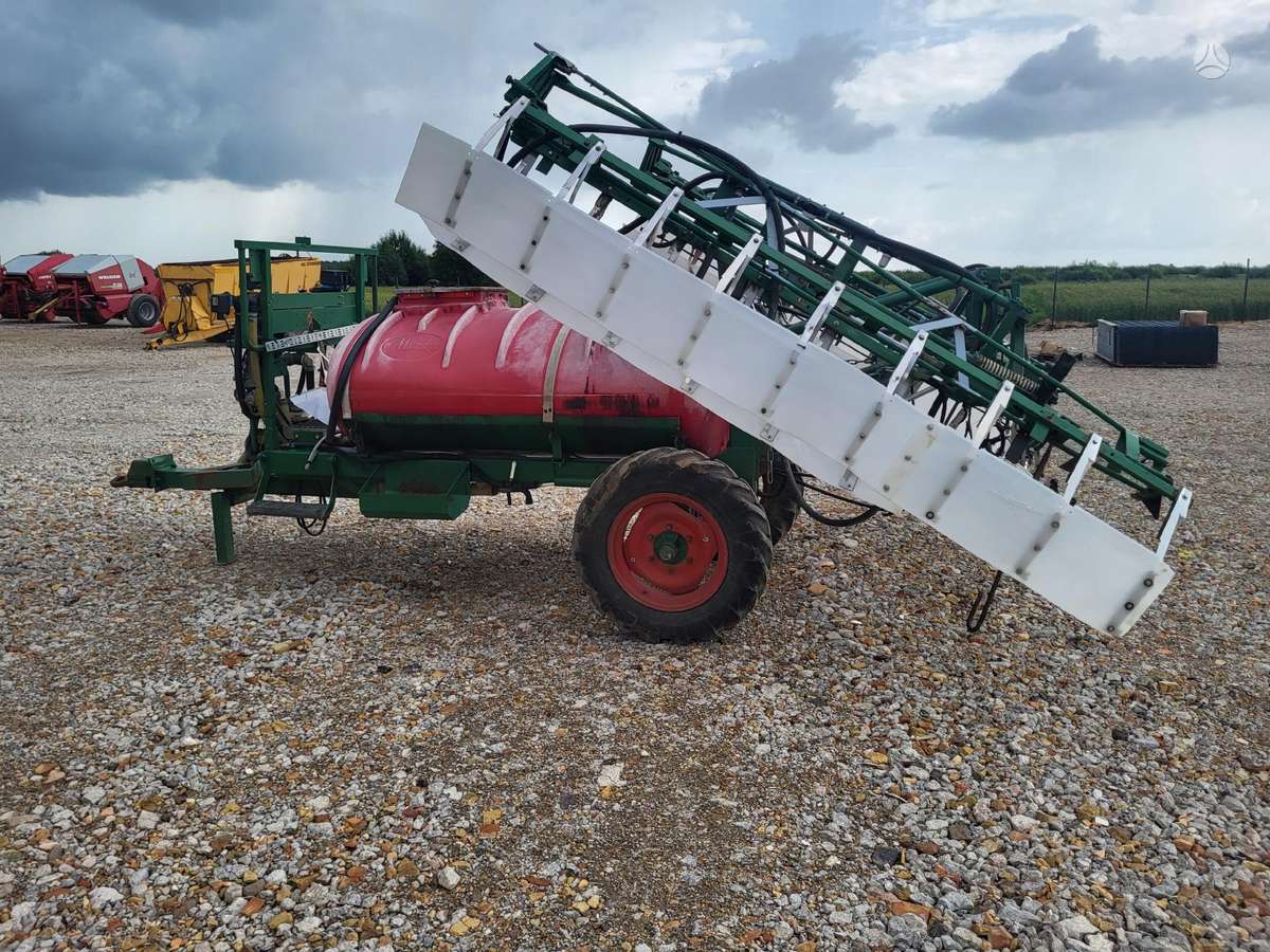 Moteska 1500, sprayers