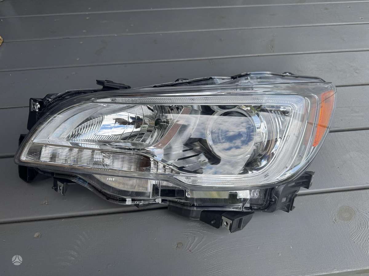 Subaru Legacy lights