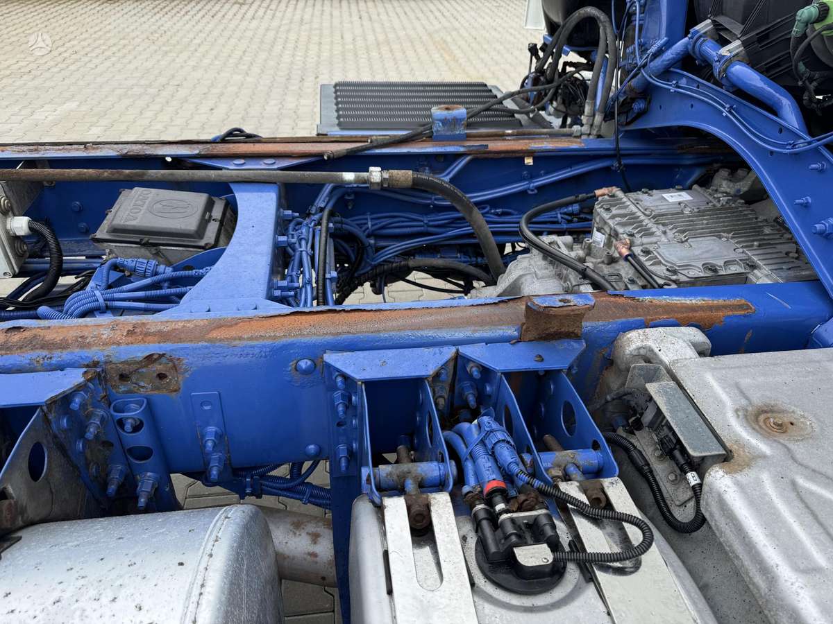 Volvo FH13.500 FULL LEATHER, шасси