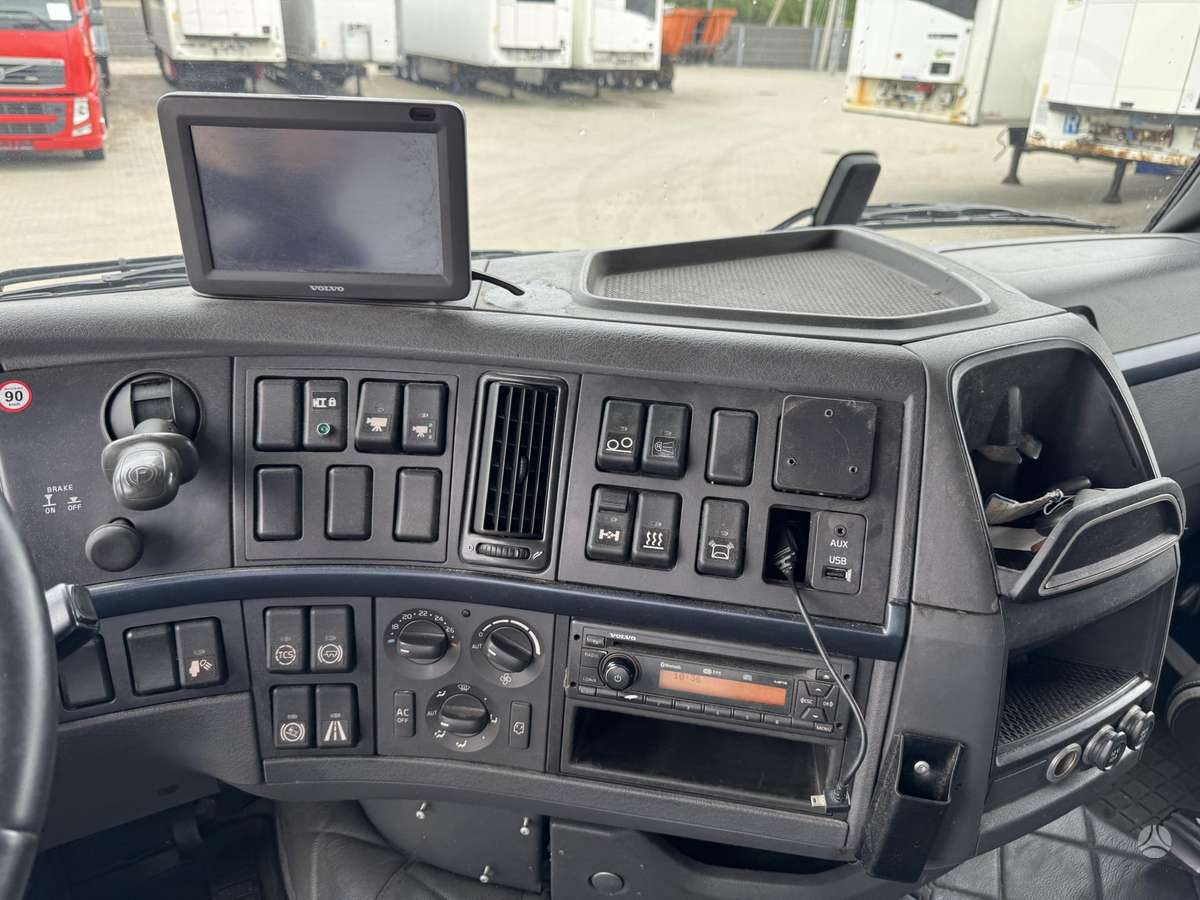 Volvo FH13.500 FULL LEATHER, шасси