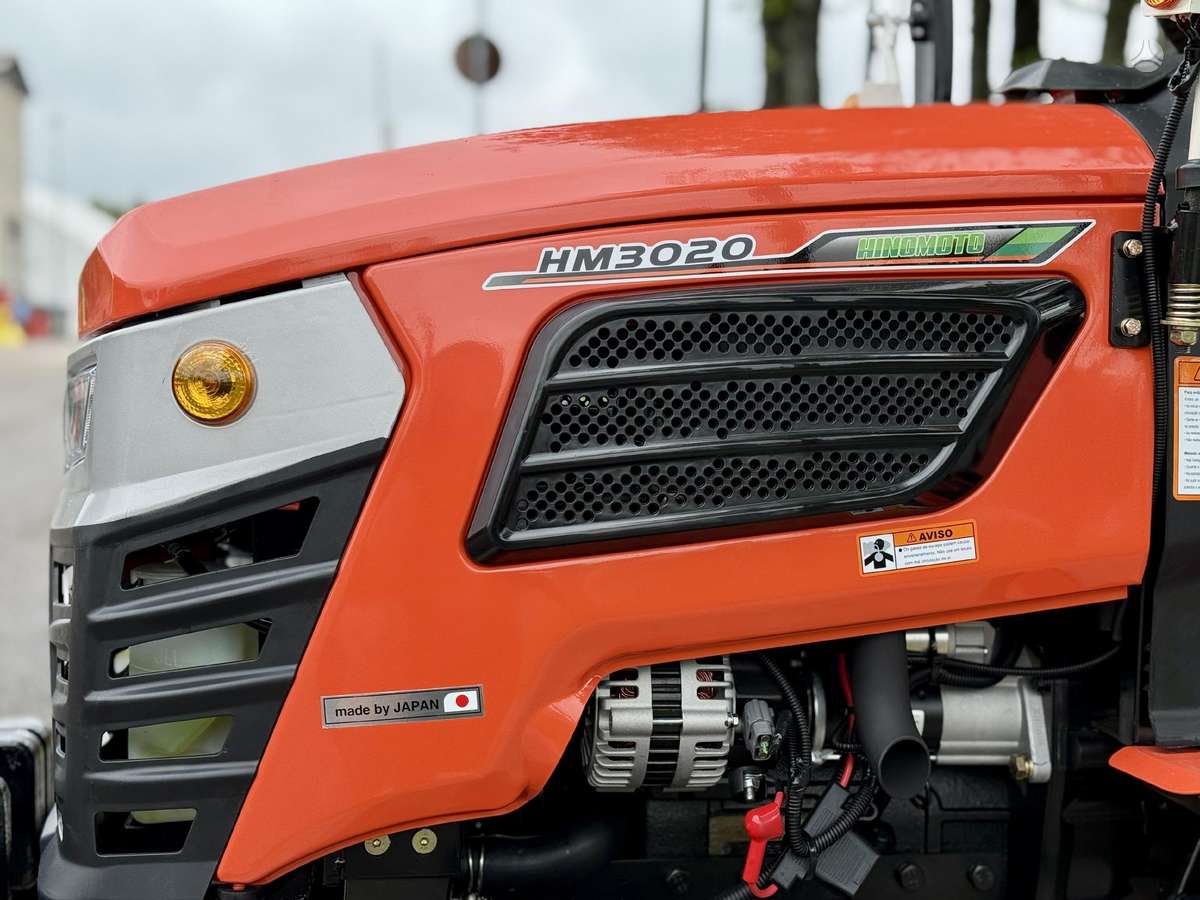 Hinomoto HM-3020, tractors