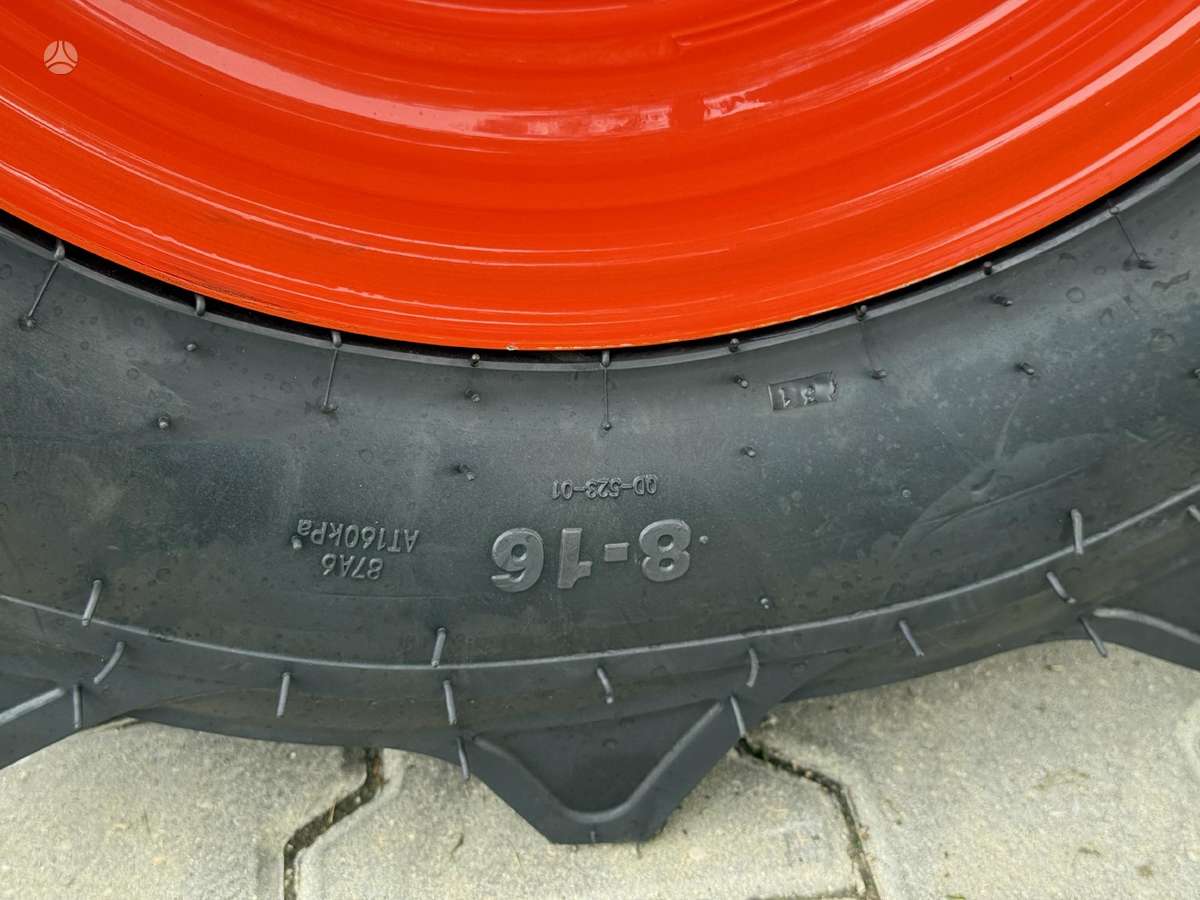 Hinomoto HM-3020, traktoriai