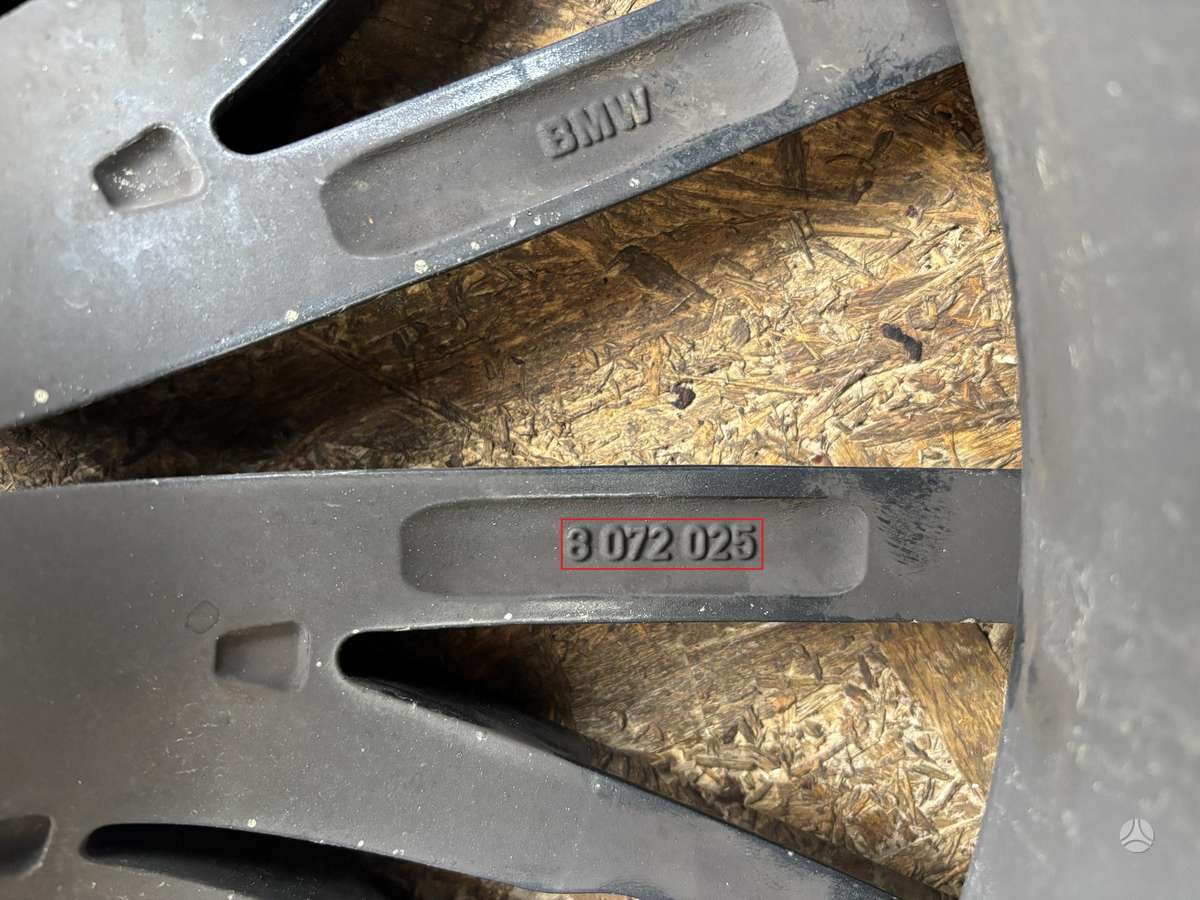 BMW 8 serija, 8072025, Cen27192