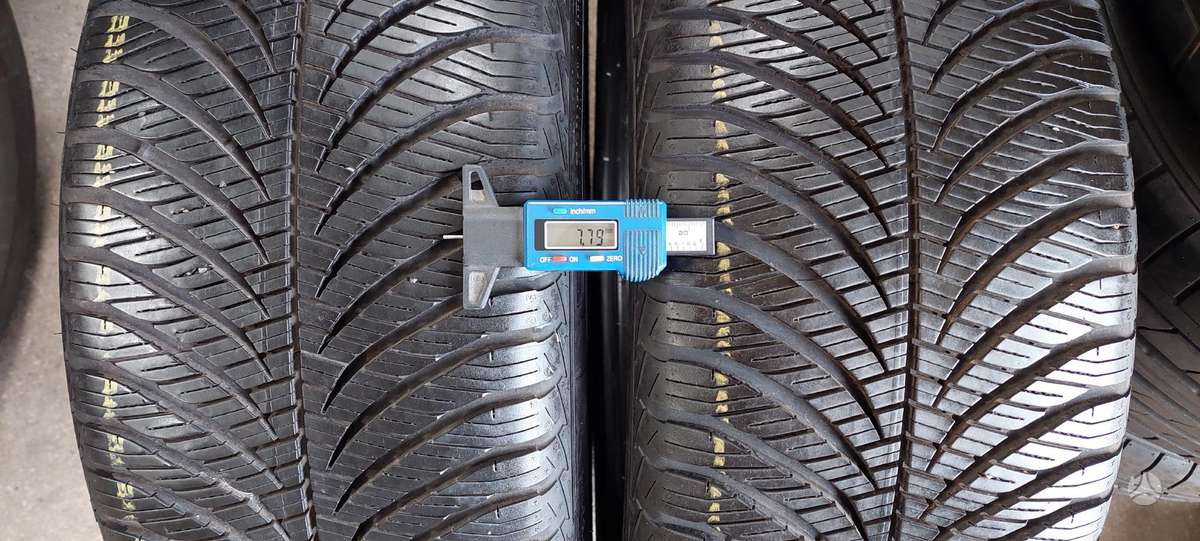 Goodyear, all-season 235/45 R17