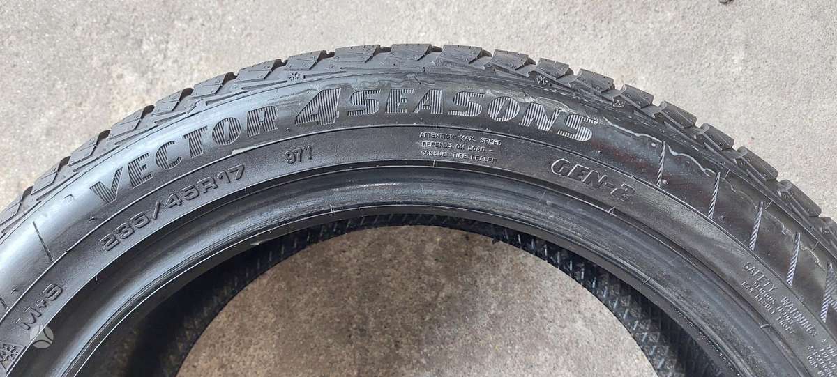 Goodyear, all-season 235/45 R17