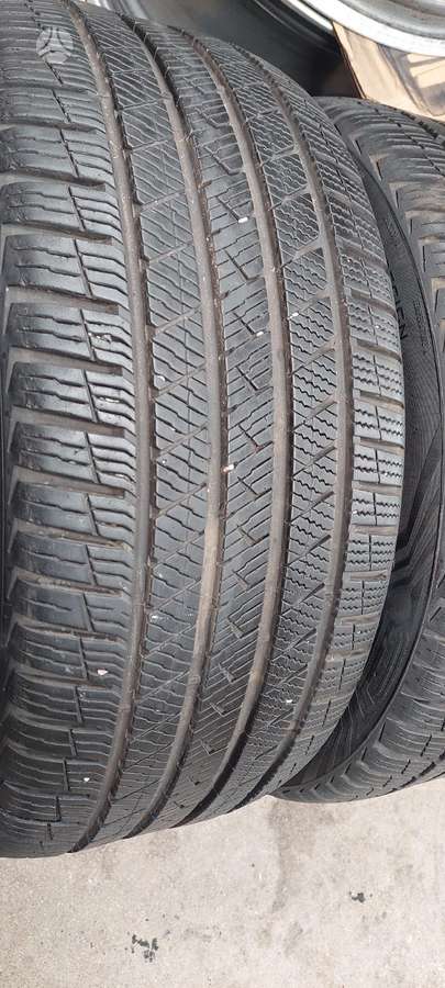 Vredestein, universalios 225/40 R18