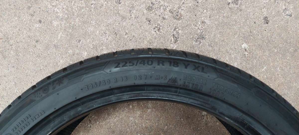 Barum, всесезонные 225/40 R18