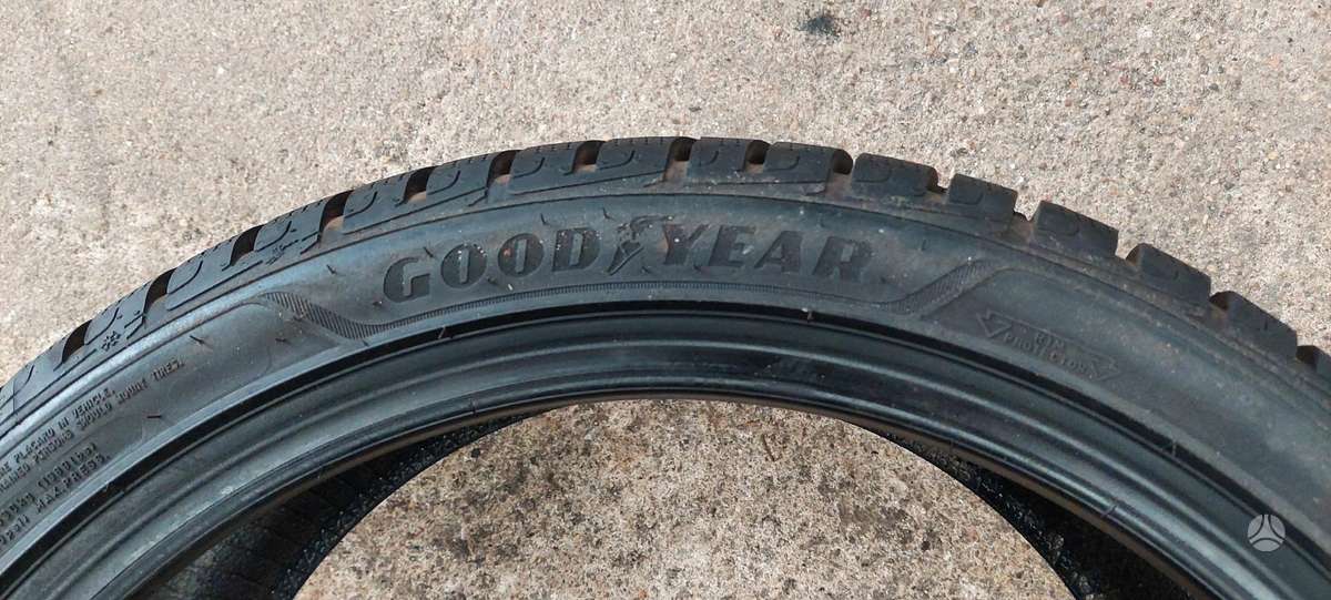Goodyear, žieminės 225/40 R18