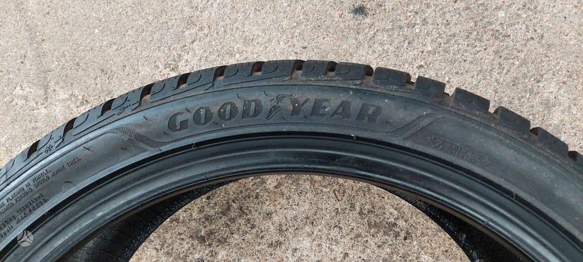 Goodyear, зимние 225/40 R18