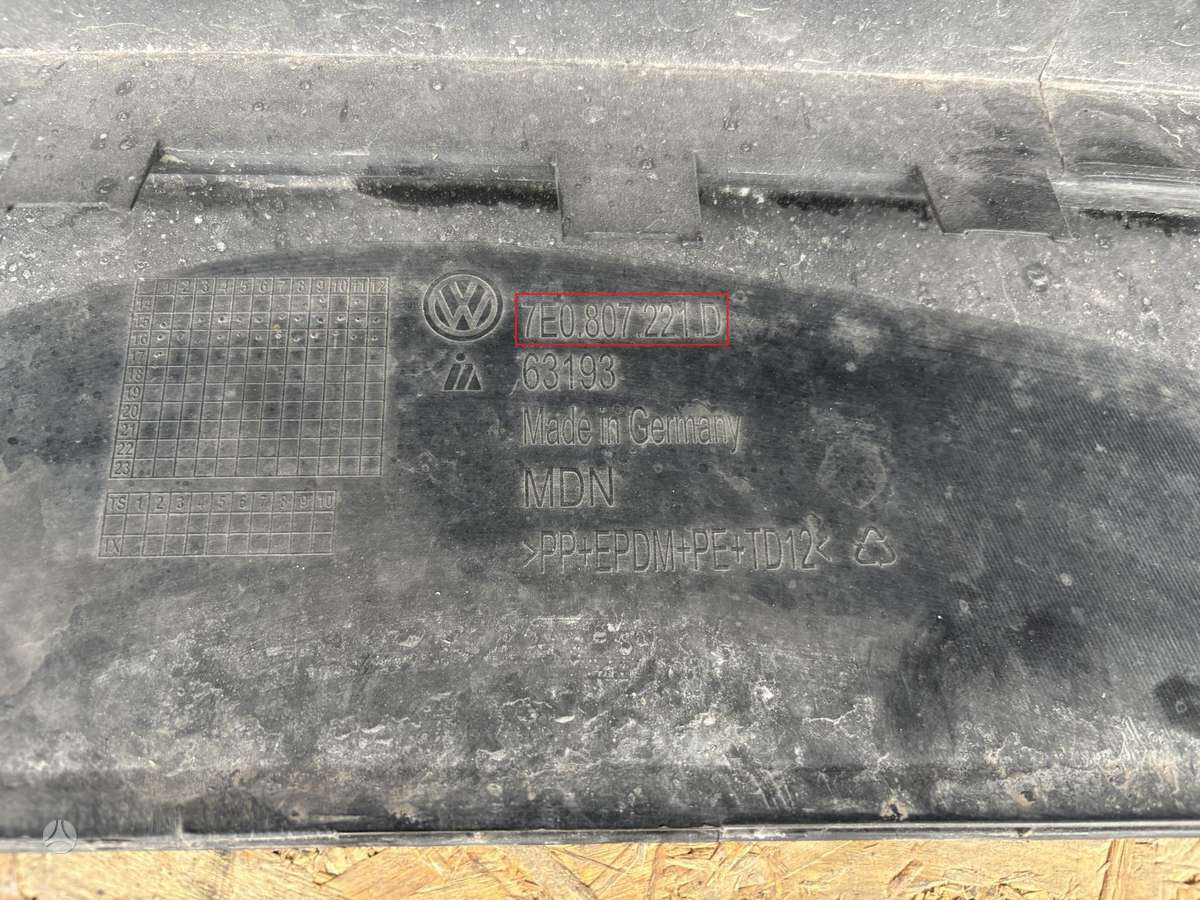 Volkswagen Transporter, 7E0807221D, Cen27261