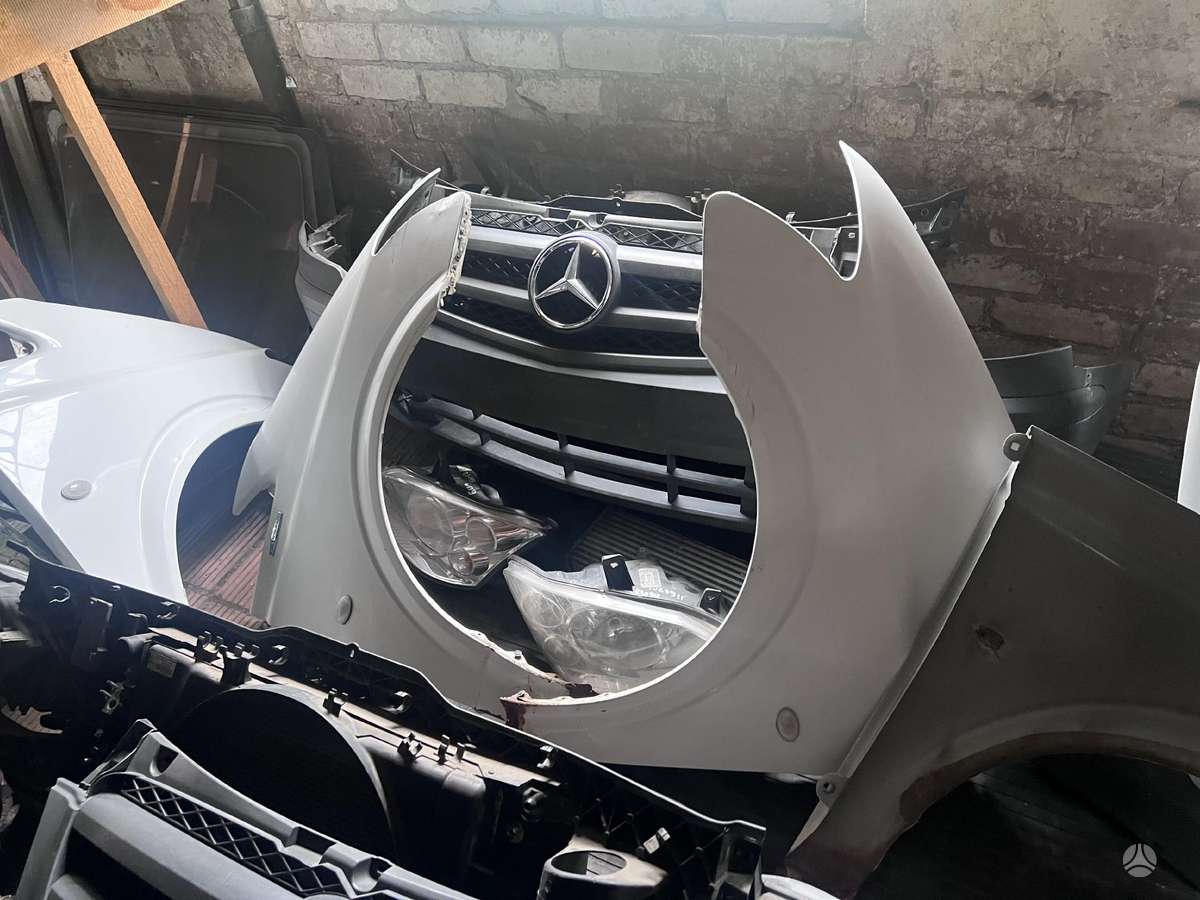 Mercedes-Benz Vito, cargo vans