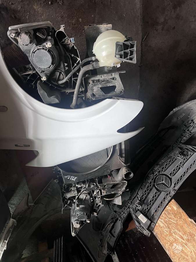 Mercedes-Benz Vito, cargo vans
