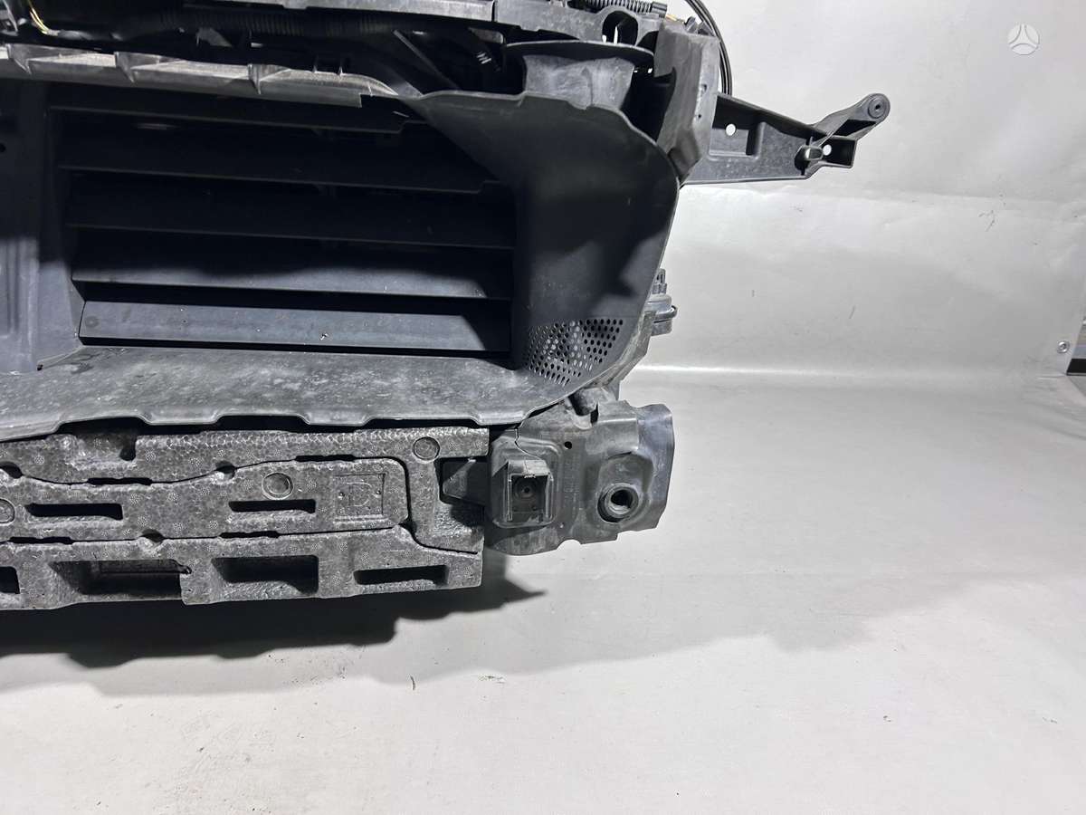 Porsche Cayenne dalimis