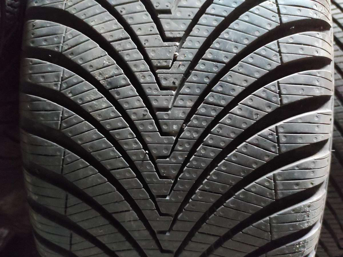 Continental Universalios,ziemines., winter 225/55 R17