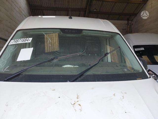 Volkswagen Crafter, preču