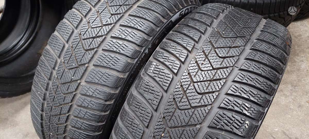Pirelli, зимние 225/40 R18