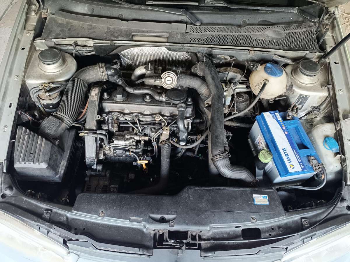 Volkswagen Golf - 12