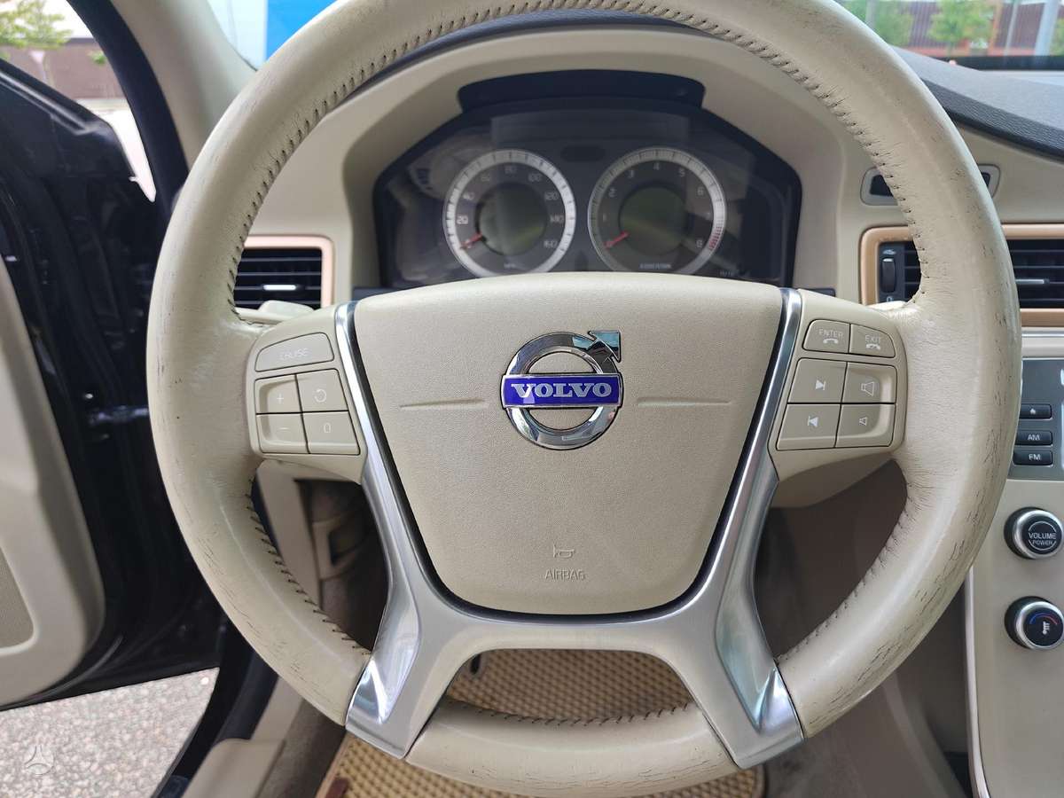 Volvo S80, 3.2 l., Седан