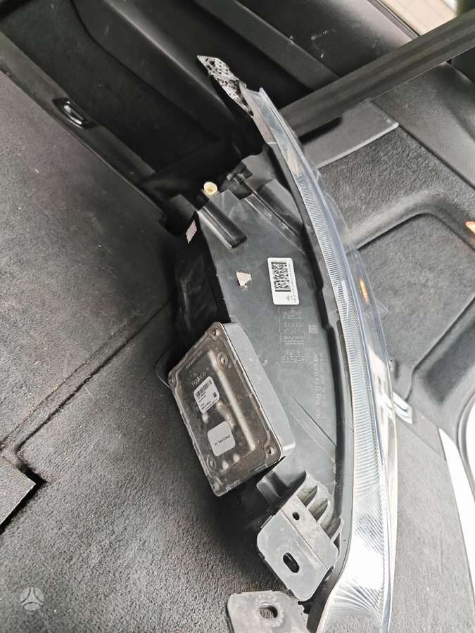Ford Focus, JX7B13E015CE, žibintai