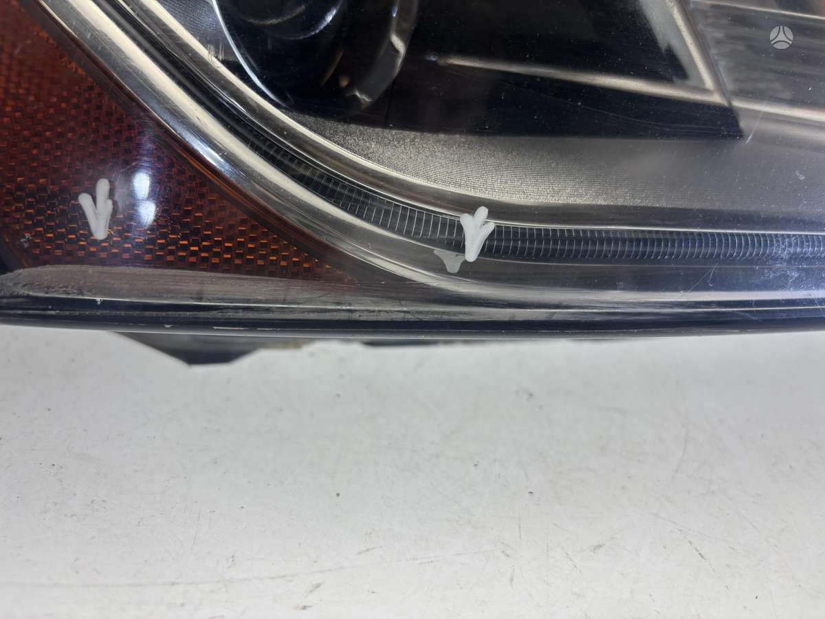 Audi Q5, 8R0941006B, Cen27321