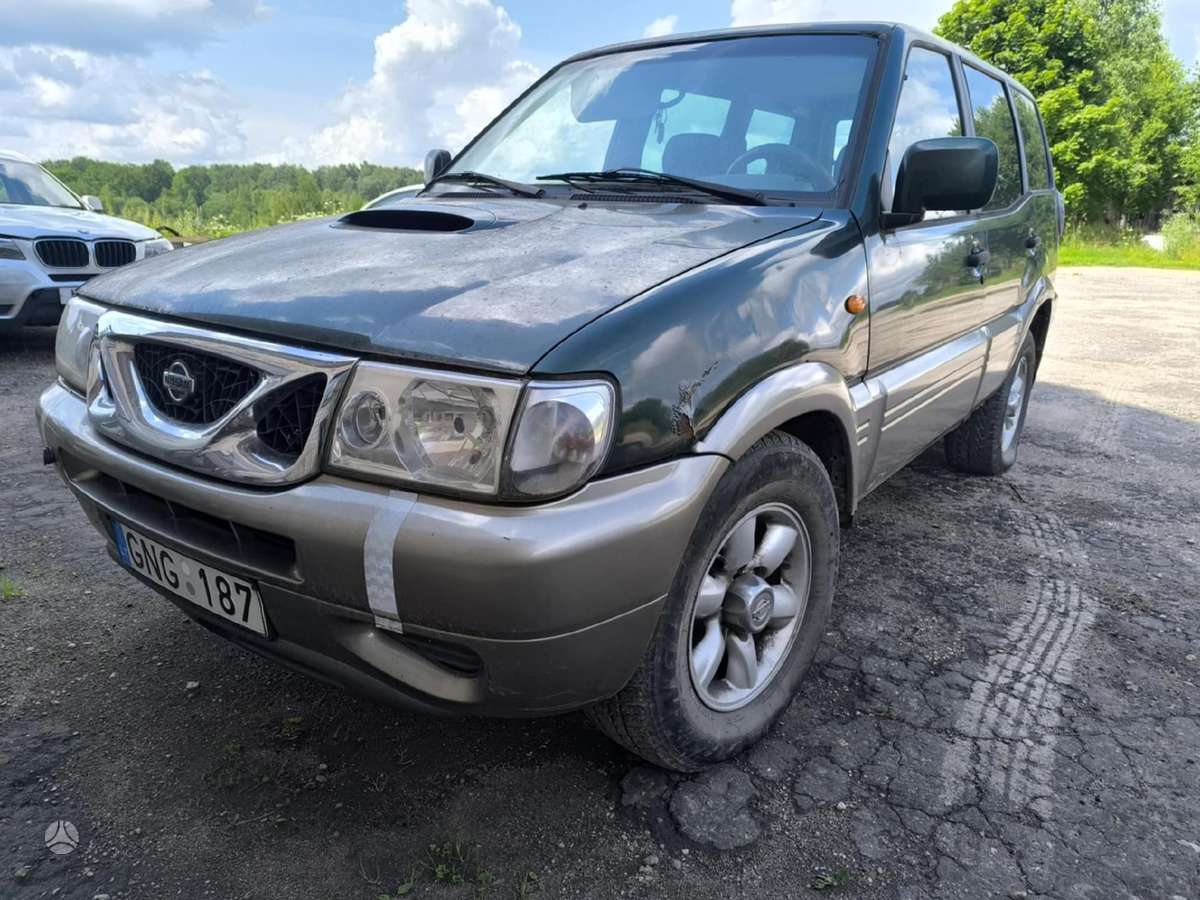 Nissan Terrano Dalis pristatome