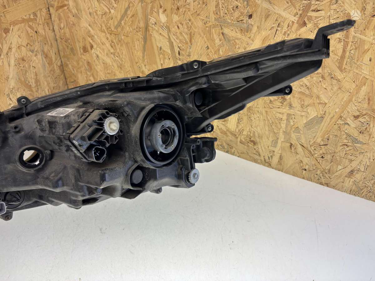 Toyota Corolla, 8111002T31, Cen27378